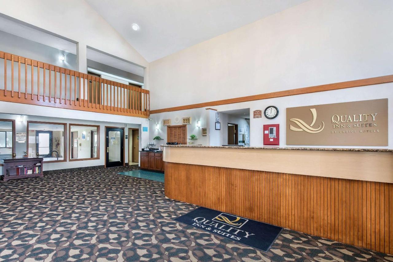 Quality Inn & Suites Lebanon I-65 Bagian luar foto